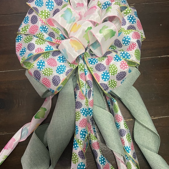 Spring Easter Bow - Picture 2 of 5